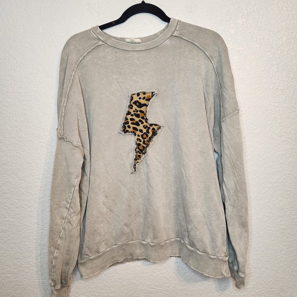 Easel Gray Sweatshirt with Leopard Print Lightning Bolt size S
